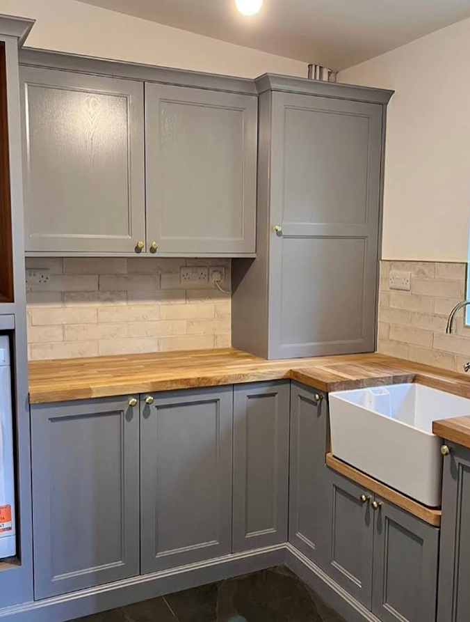bespoke fitted kitchen cabinets